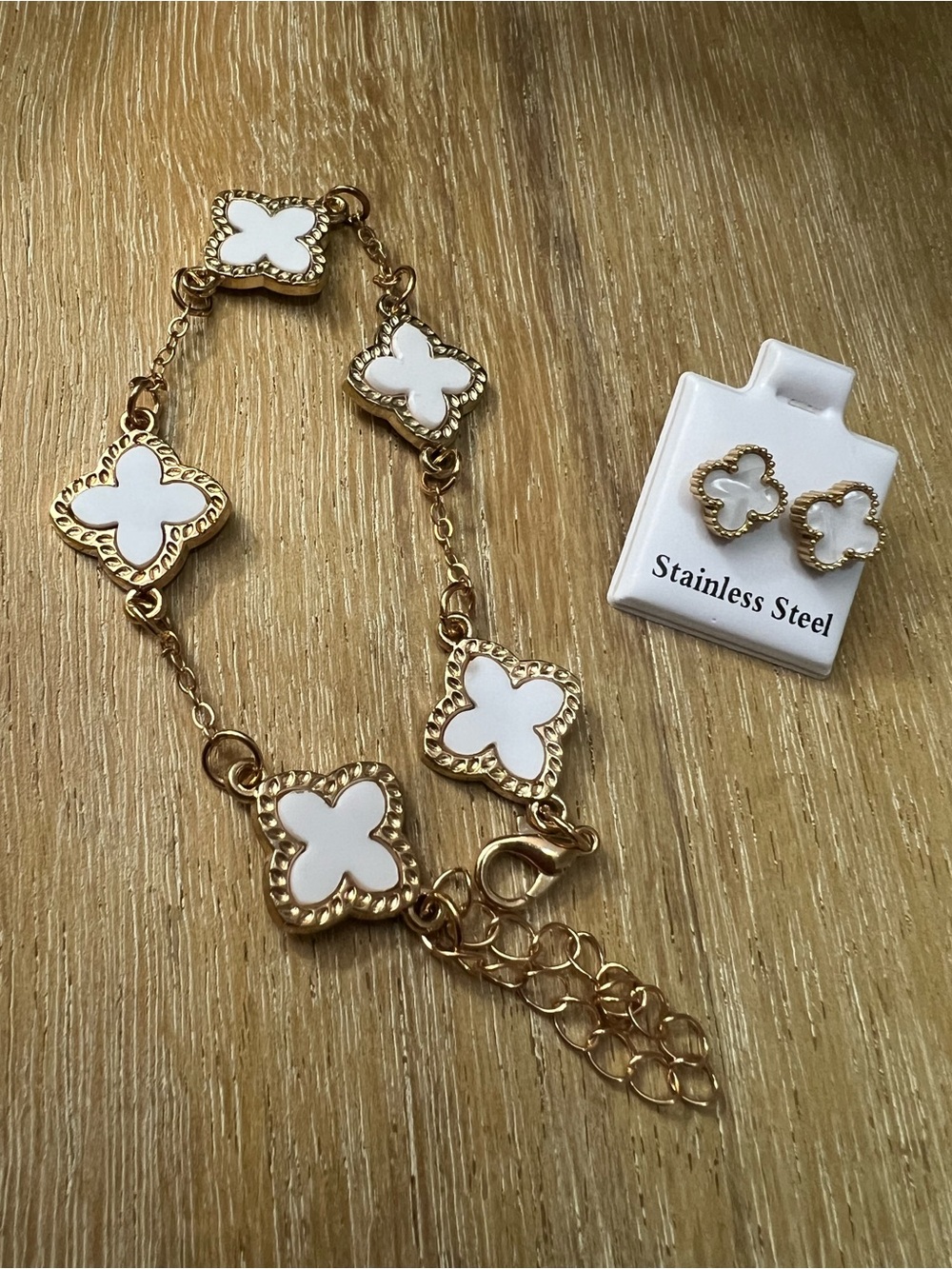 Gold and White Clover Link Bracelet and Stud Earrings Set